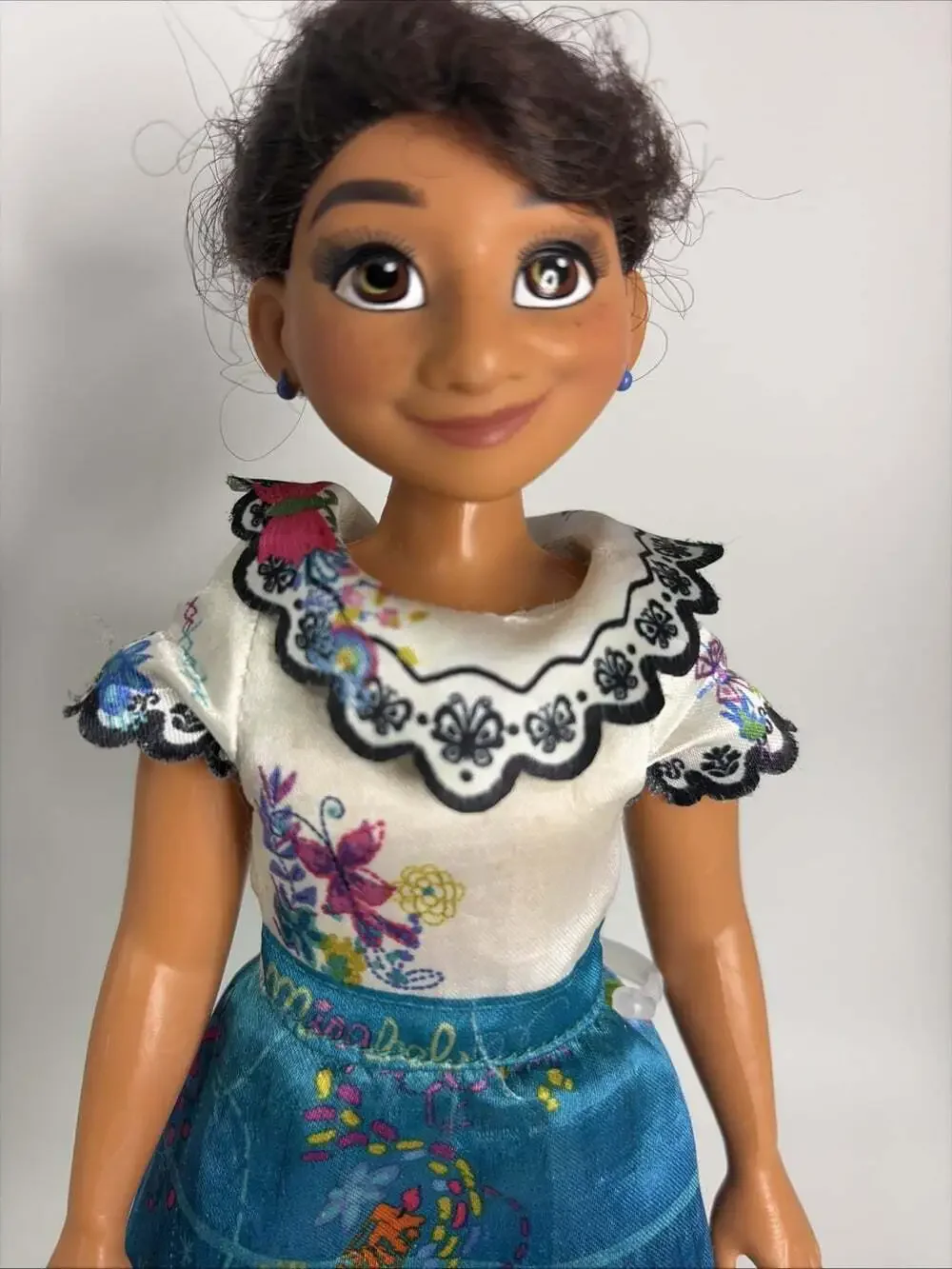 Disney Encanto Mirabel Madrigal Doll